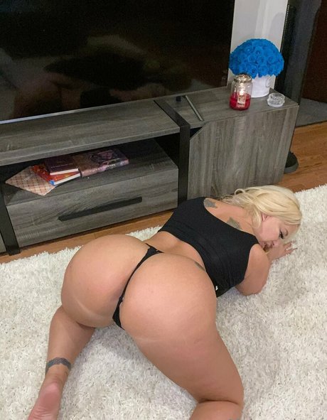 msjennalove pornstar nude photos