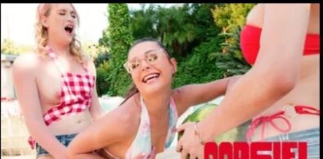 Ariel Demure model exclusive pics