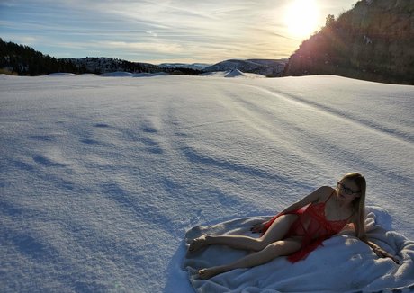 i love 420 beautiful model photo