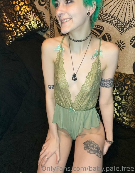 amateur blonde onlyfans adult pics