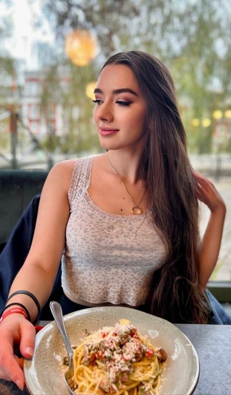 pregnant asian onlyfans nude archive