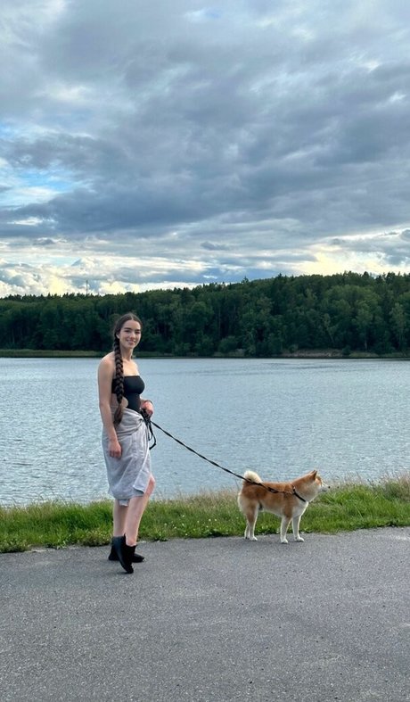 Miss Mikkaa nudes model pictures