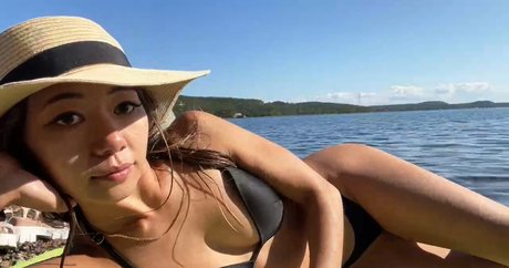 shemale milf onlyfans art naked archive