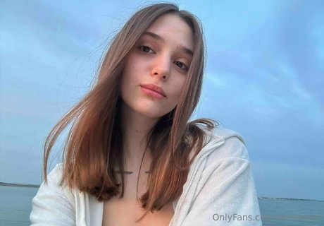 skinny model onlyfans art nude photo