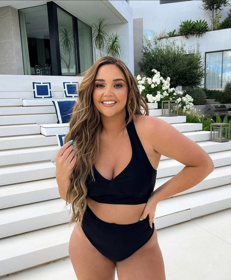 lesbian orgy onlyfans sex images