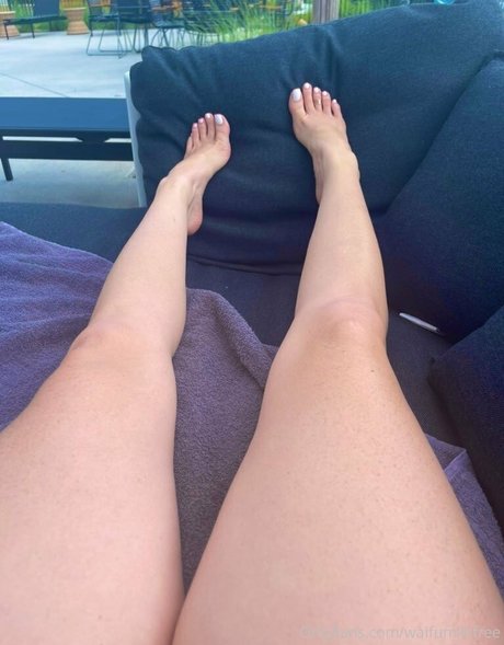 waifufeetmilkpaid actress pic