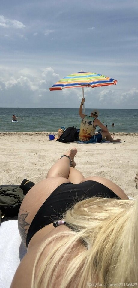 Sunny Bunnnie star hd archive