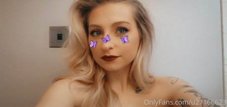 Sunny Bunnnie model adult photo