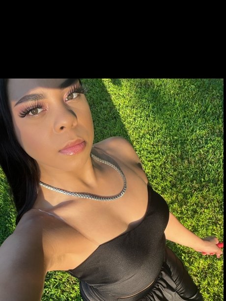 Leahrose adult star image