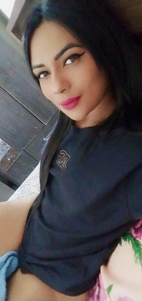 Clo santtos sexy actress galleries