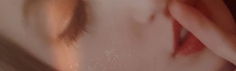 QueenB kmg model pornographic photos