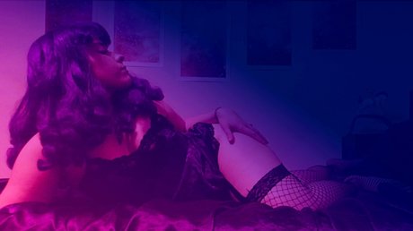 Purple Goddexxx top star photo