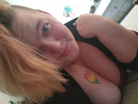 Quinndom star nude archive