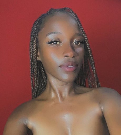 Queen Penzi naked actress photos