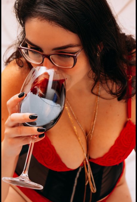 Queen Lanna model adult gallery