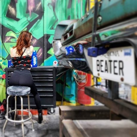 Queen Ginny high quality model photo