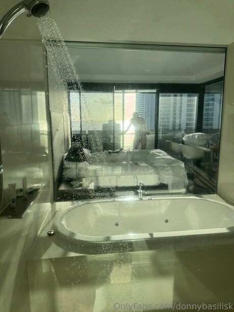 DonnyBasilisk pornstar photo