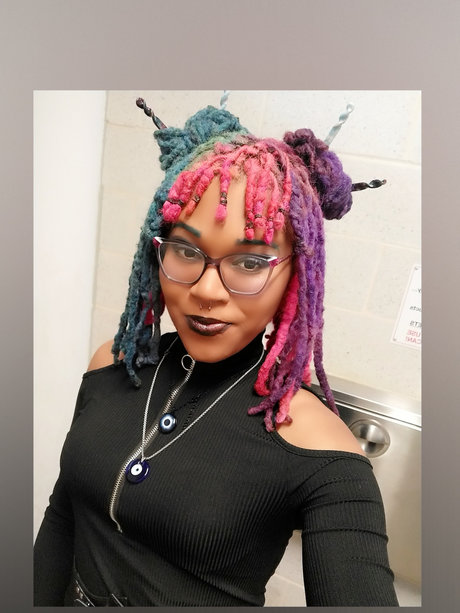 Ravy_ porn model photos