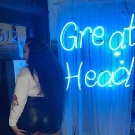 RiahRedd model sex pictures