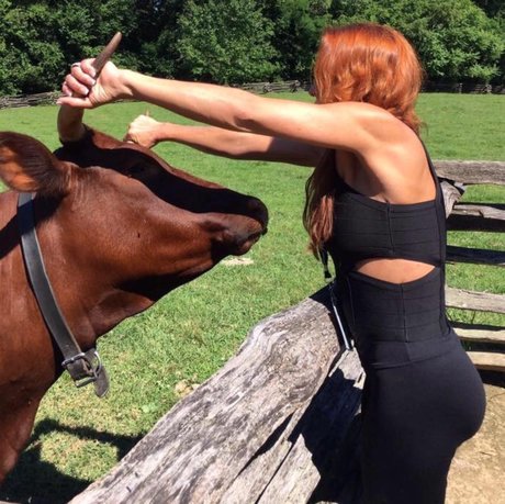 RedDevilDoll sexy star image