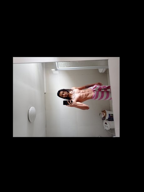 Its GogiGut hot pornstar image