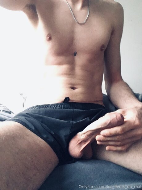 super skinny onlyfans art naked pic