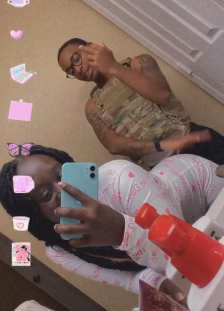 Rivera Corner top model photo