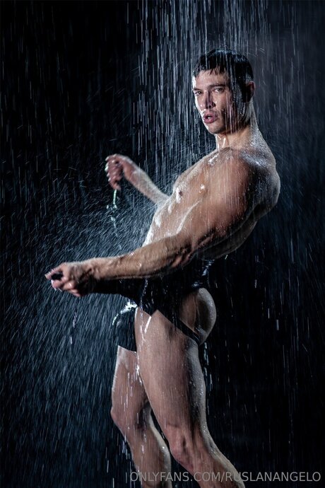 Ruslan Angelo model pornographic galleries