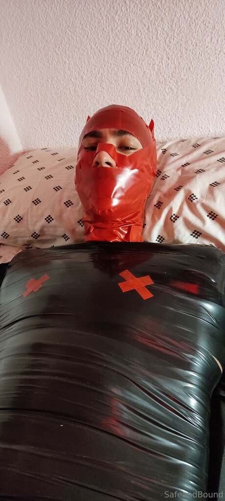 Safe and Bound pretty actress archive