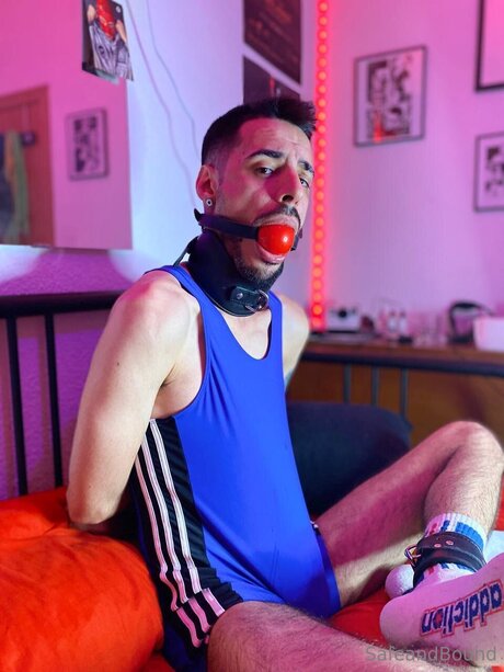 Safe and Bound perfect actress picture