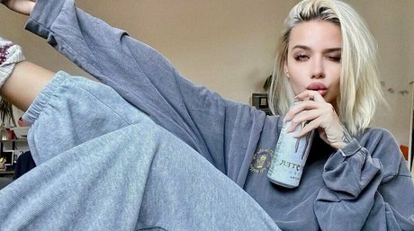 tight onlyfans exclusive gallery