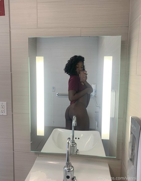 Vanniall model sex gallery