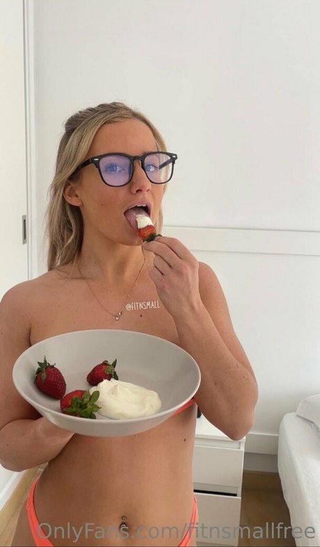 fitnsmallfree star high quality image