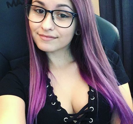 Wanjin pornographic model archive