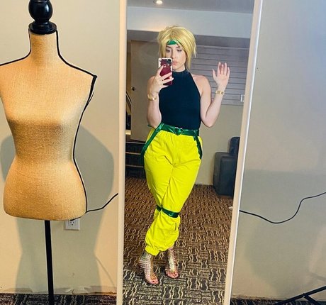 Rebecca Ford star hot img