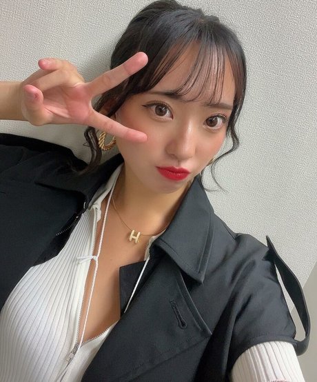 krm___320 xxx model photos