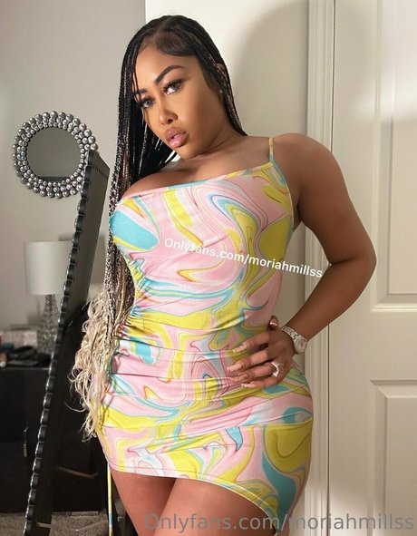 moriahmillss hot model pictures