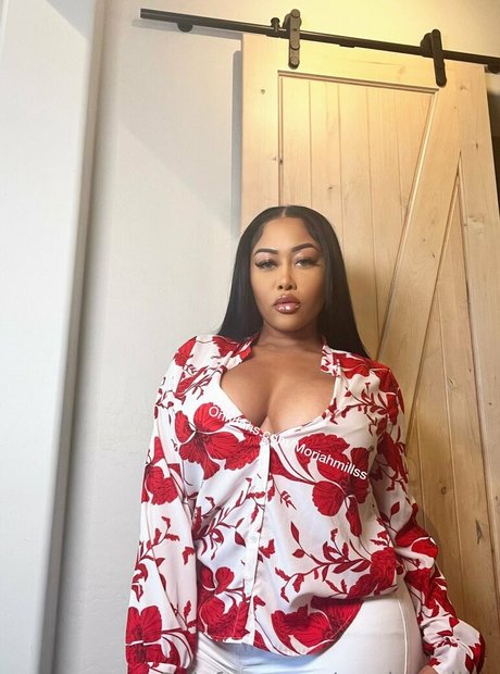 moriahmillss model nude photos