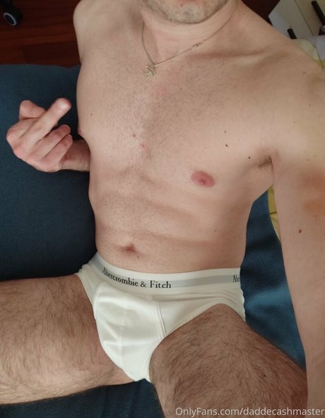 mom feet onlyfans pornographic pic