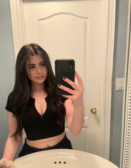 ThatGirlGatto art star galleries