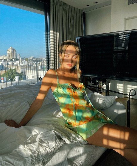 milf pussy onlyfans art porn image