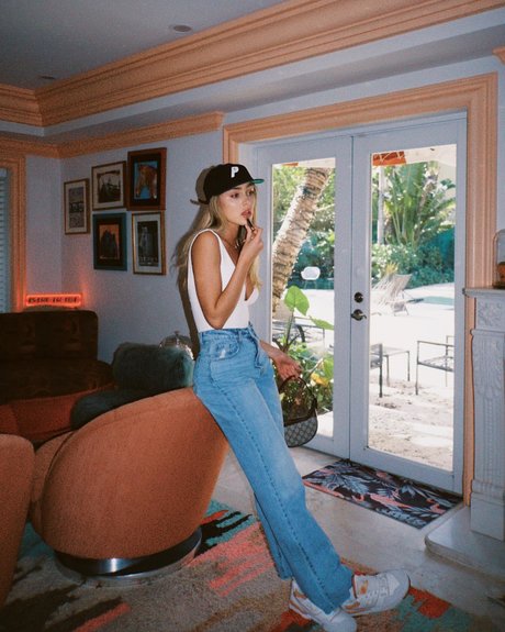 skinny redhead onlyfans free sex galleries