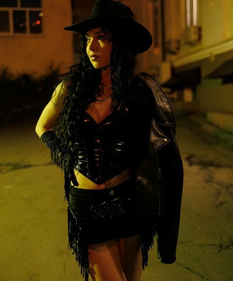 by owl Best Profile Photo