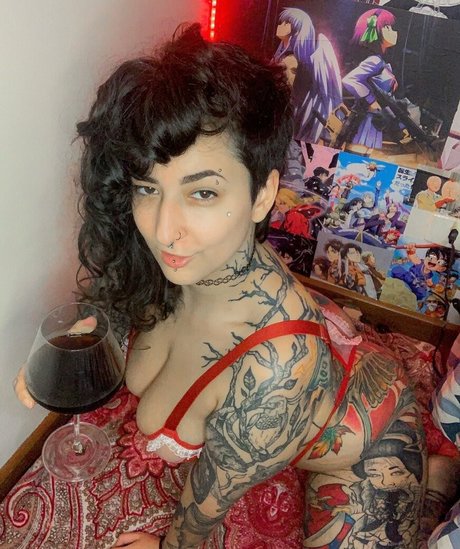 julh4 free sexy model image