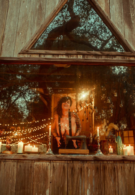 julh4 free model nude galleries