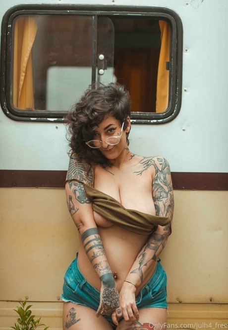 julh4 free pretty pornstar photo