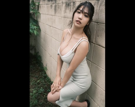 Aoi Fujino star free pictures