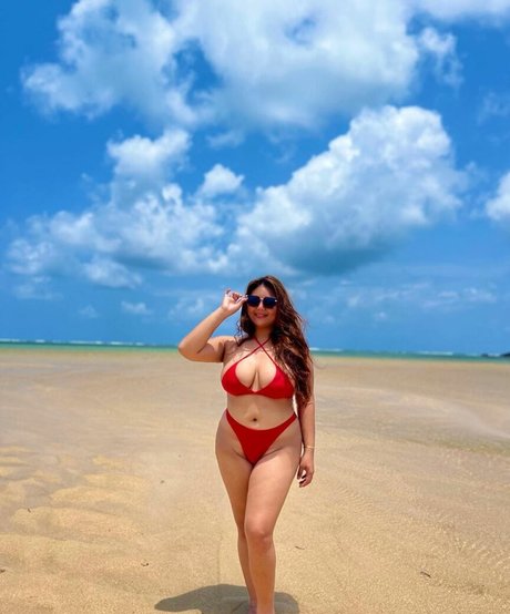 Yen manalo erotic pornstar img