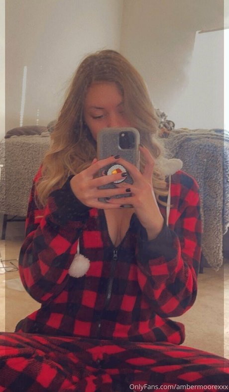 ambermoorexxx adult star pics