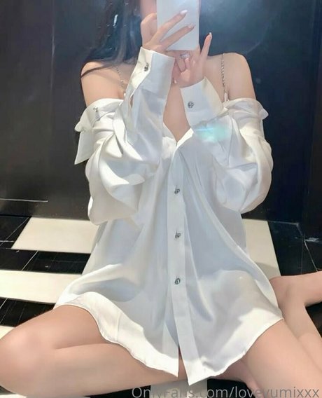 loveyumixxx pornstar hot photo